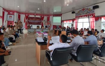 Rapat Pleno KPU Mura Paslon Heriyus-Rahmanto Unggul di Pilkada Murung Raya