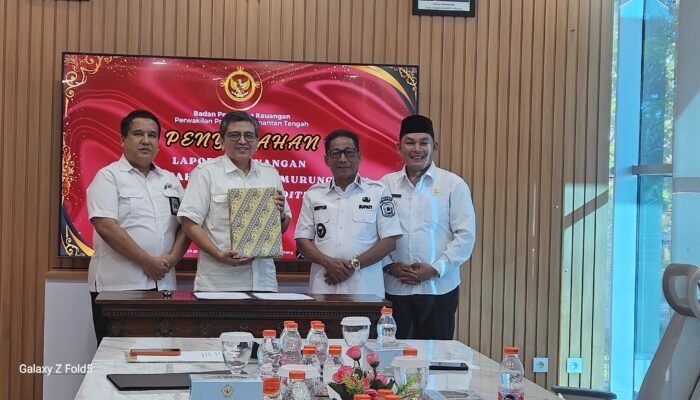 Bupati Murung Raya Serahkan LKPD 2024 ke BPK Kalteng