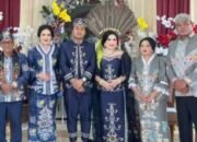 Pernikahan Putra Sulung Bupati Mura Dimeriahkan Dengan Prosesi Adat Dayak Siang