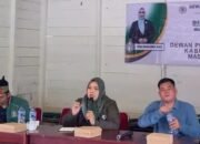 Dina Maulidah Mendengar Aspirasi Masyarakat Desa Tumbang Bahan Pada Kegiatan Reses