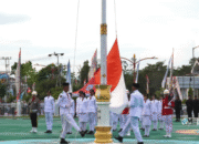 Disiplin Paskibraka Jadi Teladan, Pesan Bupati Heriyus dalam Penutupan Upacara HUT Ke-80 RI
