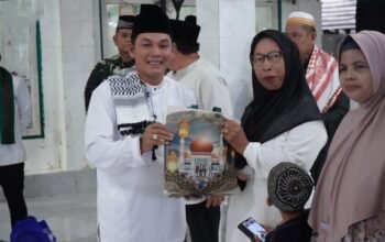 Dukung Pendidikan Agama, Pemkab Mura Salurkan Kartu Hebat Pintar Santri