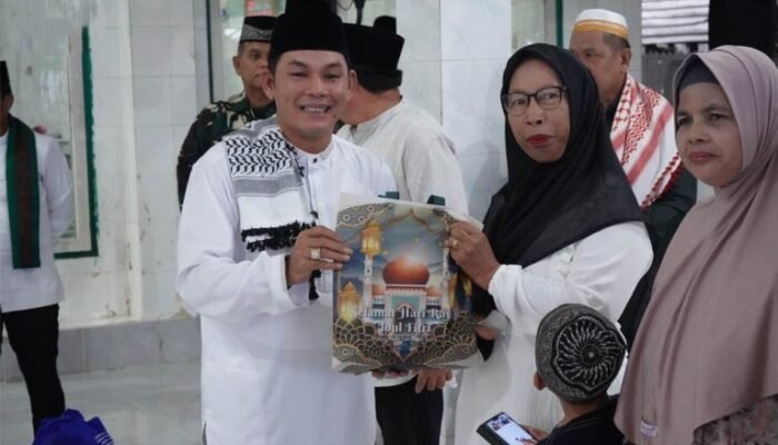 Dukung Pendidikan Agama, Pemkab Mura Salurkan Kartu Hebat Pintar Santri