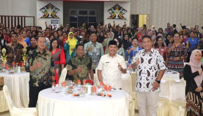 Pererat Protokol dan Komunikasi Daerah, Pimpinan Pemkab Mura Hadiri Penutupan Rakerda PKK